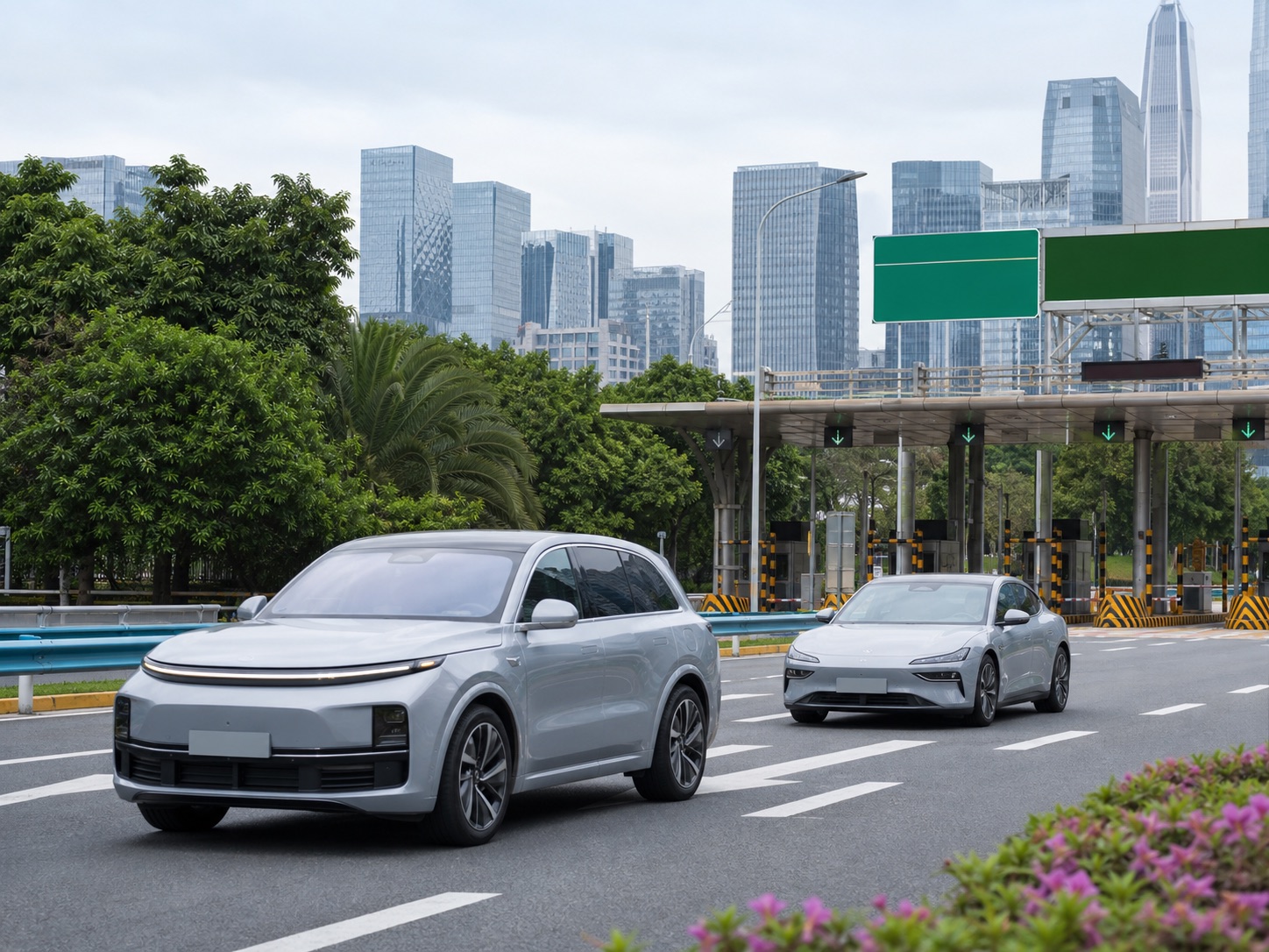 Electric cars on a modern Shenzhen road near an ETC toll area